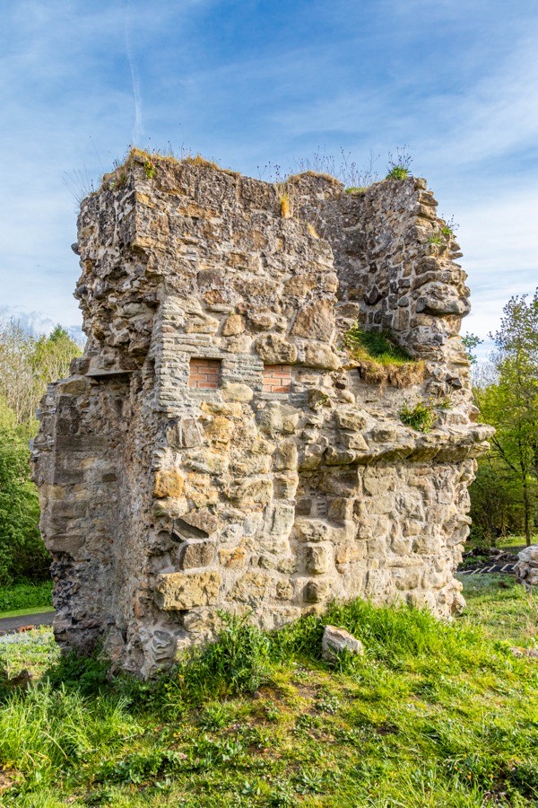 Lochore Castle Castle in Ballingry, Fife Stravaiging around Scotland